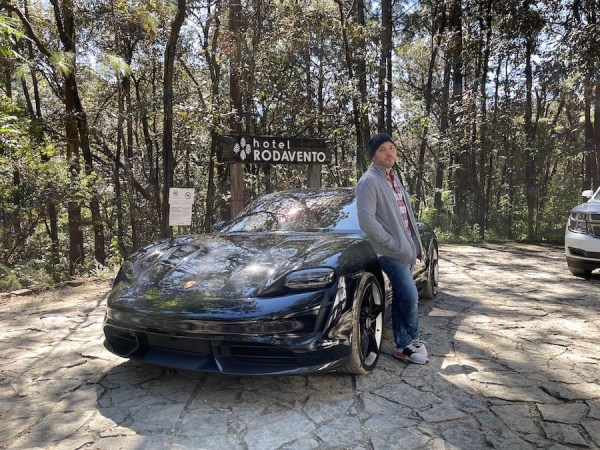 Porsche Taycan lanzamiento regional